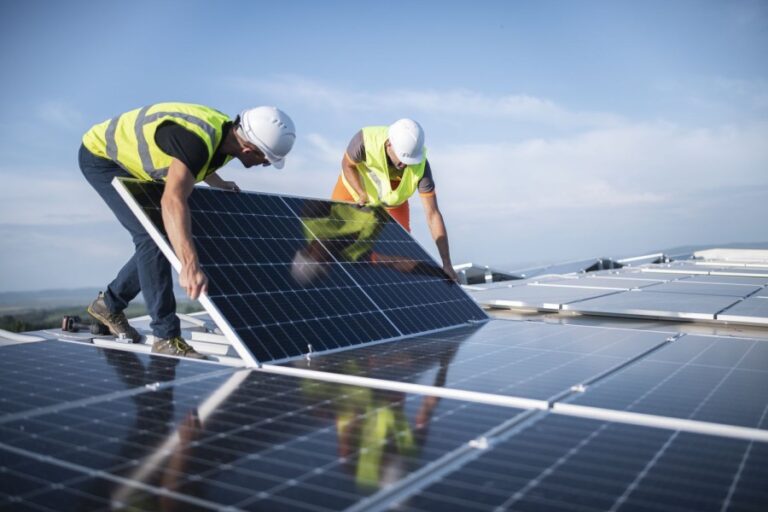 Advantages of a checklist app to digitise solar installations